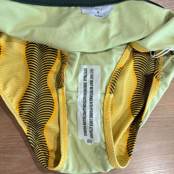 FeNoel x Target High Rise High Leg Cheeky‎ Bikini Bottom - Picture 4 of 4